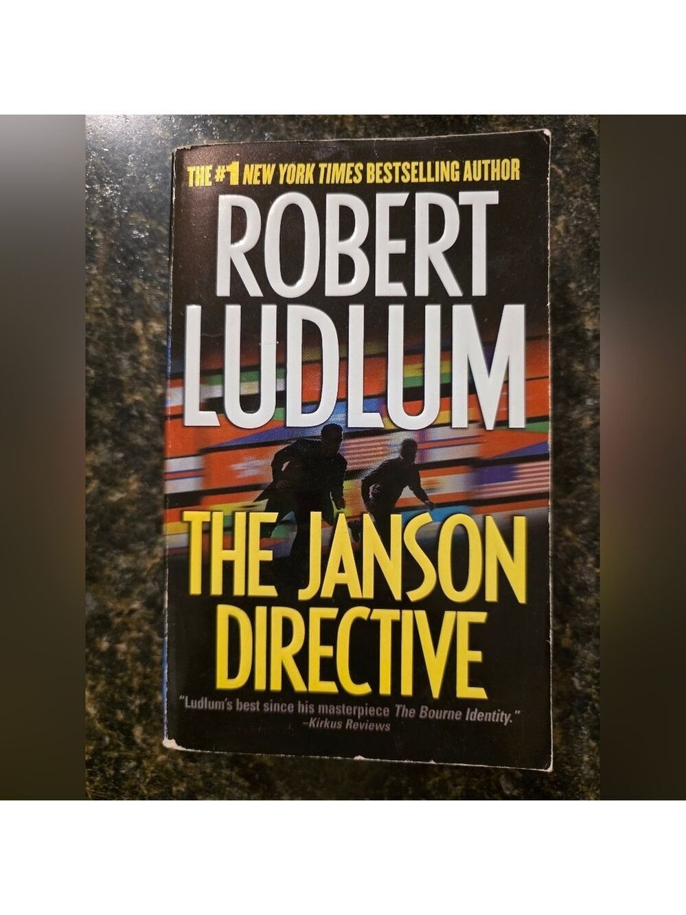 💥4 for $25💥 Robert Ludlum - The Janson Directive